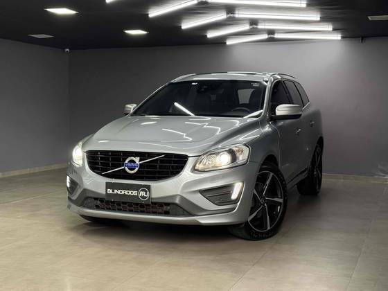 VOLVO XC60 2.0 T5 R DESIGN TURBO GASOLINA 4P AUTOMÁTICO